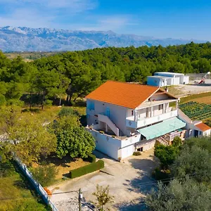 Apartman Luca Razanac