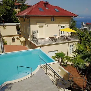 Atta Apartman